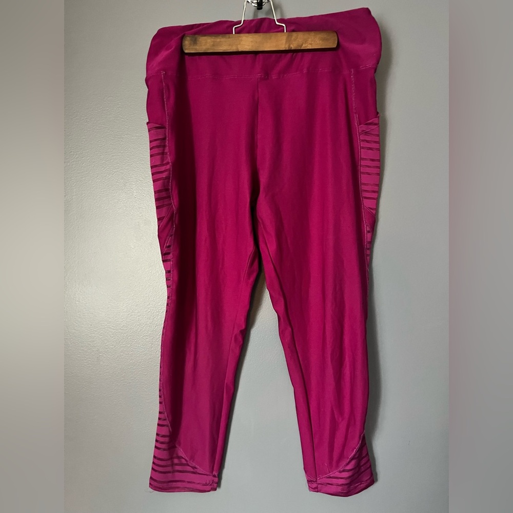Marika Magenta Leggings with Striped Accents
